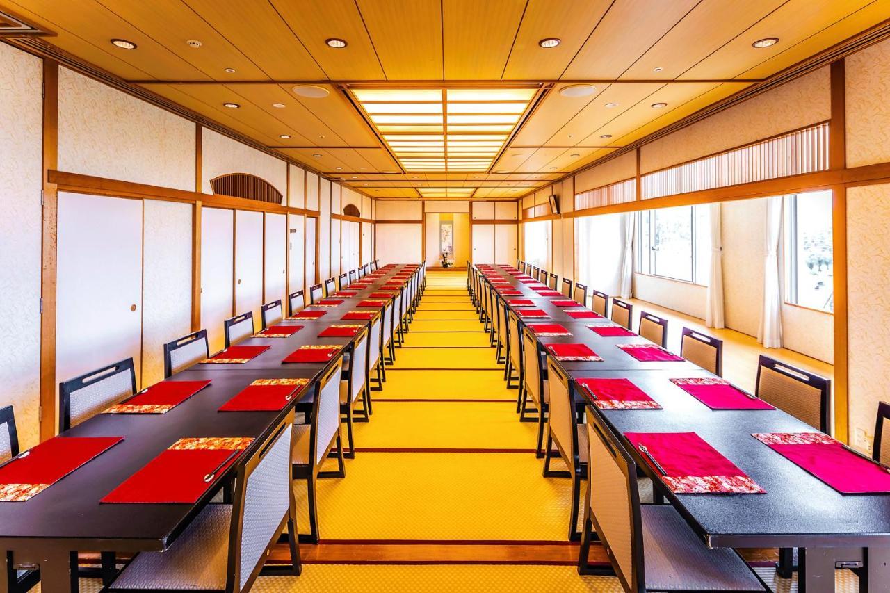 Ana Holiday Inn Resort Miyazaki By Ihg Exterior foto